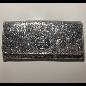 Tory Burch Metallic Silver Wallet